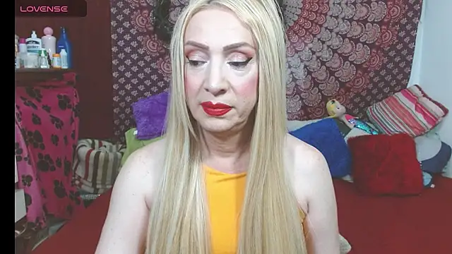 elena evans online show from 09-08-25, 07:24