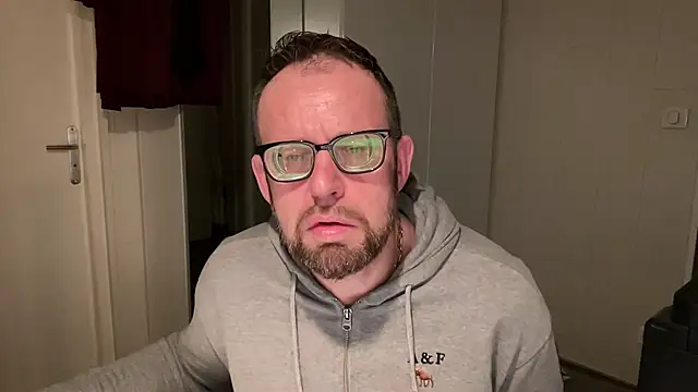 FABIOGLASSES online show from 12-22-24, 07:42