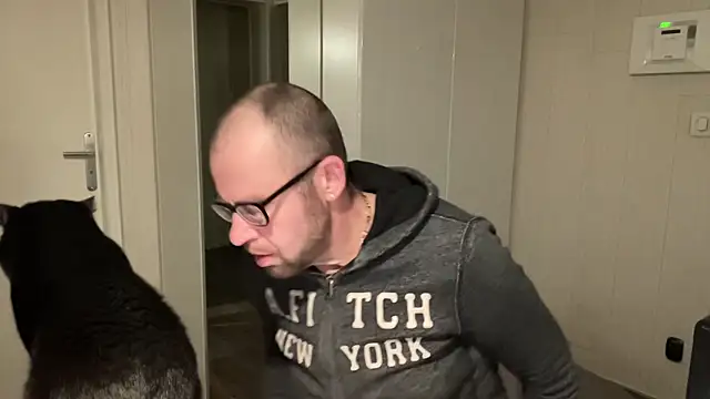 Snapshot of FABIOGLASSES chatting on 11-20-25, 11:26 FABIOGLASSES online show from 11-20-25, 11:26