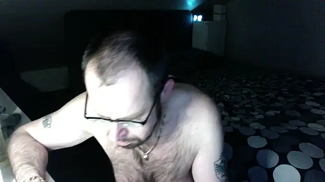 Snapshot of FABIOGLASSES chatting on 03-07-26, 01:02 FABIOGLASSES online show from 03-07-26, 01:02