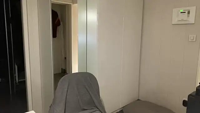 Snapshot of FABIOGLASSES chatting on 03-08-26, 09:40 FABIOGLASSES online show from 03-08-26, 09:40