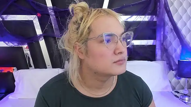 Snapshot of katya_kozlov chatting on 11-02-25, 03:53 katya kozlov online show from 11-02-25, 03:53