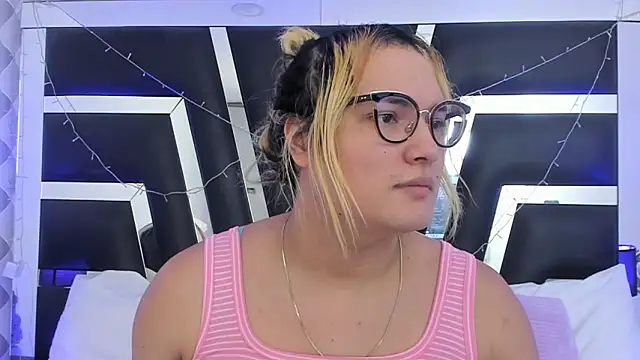 Snapshot of katya_kozlov chatting on 03-03-26, 03:56 katya kozlov online show from 03-03-26, 03:56