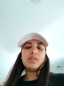 aisha es online show from 02-26-26, 09:25