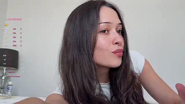 Snapshot of mo1ly chatting on 02-15-26, 08:24 mo1ly online show from 02-15-26, 08:24