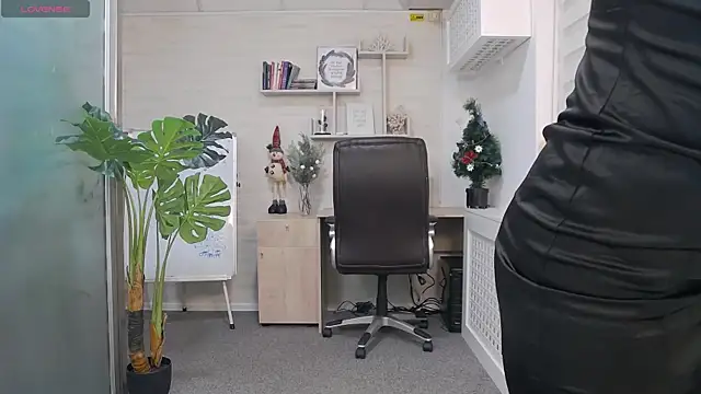 EllaMilf  online show from 12-27-24, 04:10