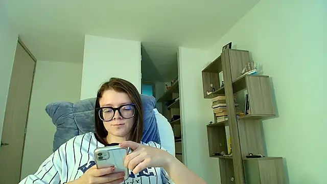 Arya starrk online show from 09-11-25, 03:12