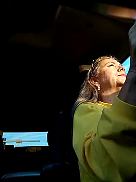 Snapshot of EvaRobinson chatting on 01-20-25, 10:26 EvaRobinson online show from 01-20-25, 10:26