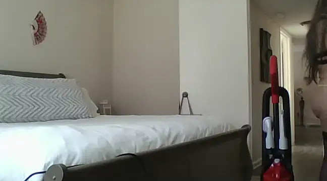 Snapshot of EvaRobinson chatting on 02-20-25, 04:57 EvaRobinson online show from 02-20-25, 04:57