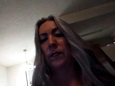 Snapshot of EvaRobinson chatting on 03-09-25, 07:48 EvaRobinson online show from 03-09-25, 07:48