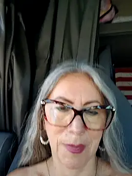 Snapshot of EvaRobinson chatting on 03-20-25, 08:08 EvaRobinson online show from 03-20-25, 08:08