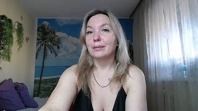 soaring love online show from 11-17-25, 05:13