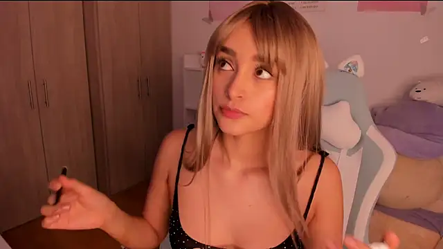 Snapshot of alexa_6908 chatting on 01-22-25, 09:32 alexa 6908 online show from 01-22-25, 09:32