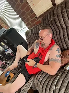 Littledick007007 online show from 08-01-26, 05:45
