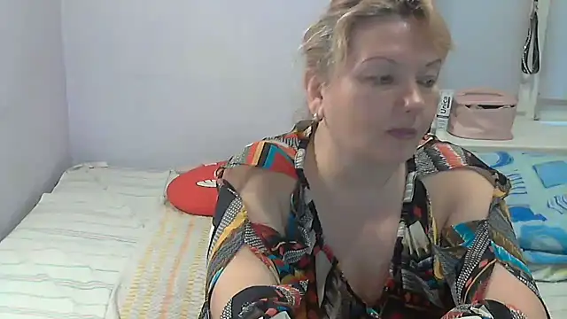 Snapshot of Lusi-777 chatting on 07-28-26, 03:21 Lusi-777 online show from 07-28-26, 03:21