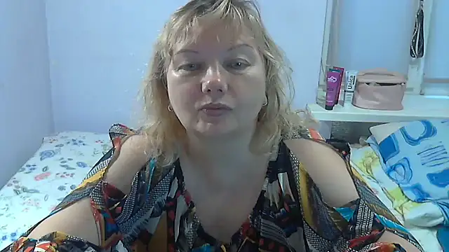 Snapshot of Lusi-777 chatting on 08-09-26, 03:28 Lusi-777 online show from 08-09-26, 03:28