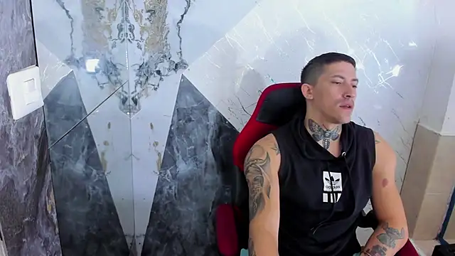 Snapshot of yeckodream chatting on 11-30-25, 05:11 yeckodream online show from 11-30-25, 05:11