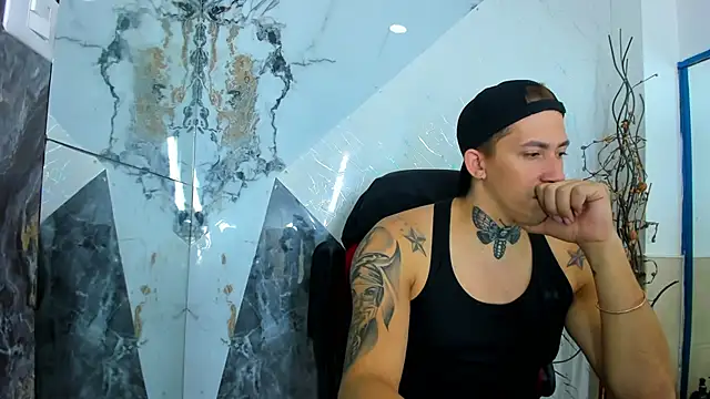 Snapshot of yeckodream chatting on 12-22-25, 05:15 yeckodream online show from 12-22-25, 05:15