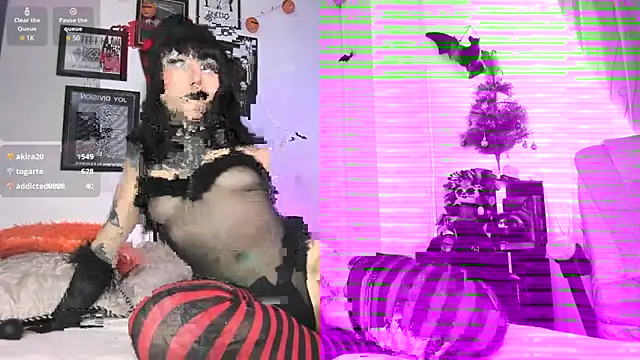 Snapshot of gothic_do11 chatting on 12-15-24, 08:47 gothic do11 online show from 12-15-24, 08:47