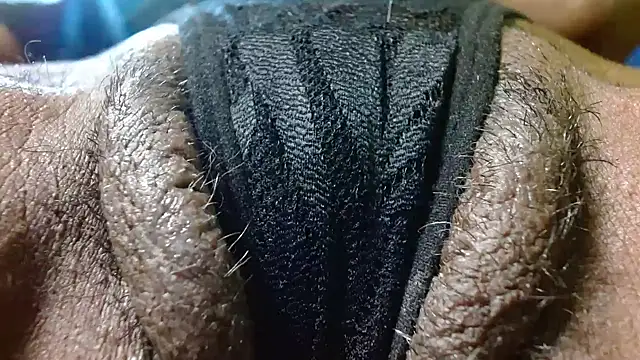 bethanywilson 23 online show from 10-28-25, 12:41