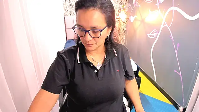 MarilynMiilf  online show from 03-11-25, 01:37