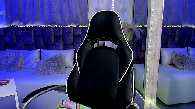 Snapshot of sophiaamethystt chatting on 01-20-25, 02:46 sophiaamethystt online show from 01-20-25, 02:46