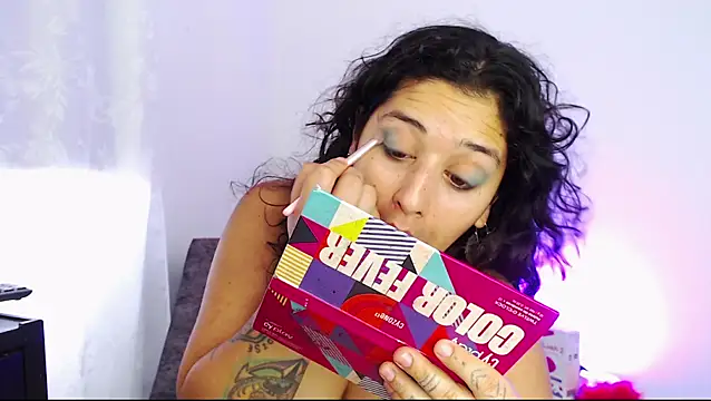 Snapshot of sophiaamethystt chatting on 01-31-25, 04:59 sophiaamethystt online show from 01-31-25, 04:59