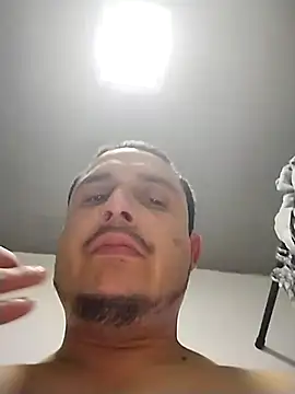 Snapshot of thickcocklatino chatting on 12-22-24, 08:38 thickcocklatino online show from 12-22-24, 08:38