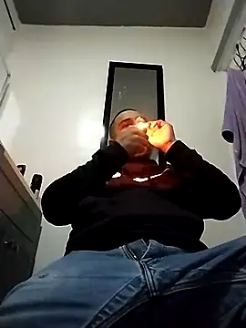 Snapshot of thickcocklatino chatting on 12-31-24, 08:48 thickcocklatino online show from 12-31-24, 08:48