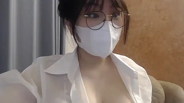 Onee-Chew online show from 12-30-24, 08:47