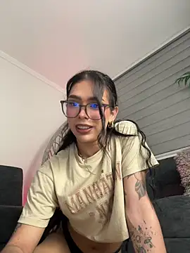 Snapshot of Samantha_Bernardo chatting on 06-09-26, 05:08 Samantha Bernardo online show from 06-09-26, 05:08