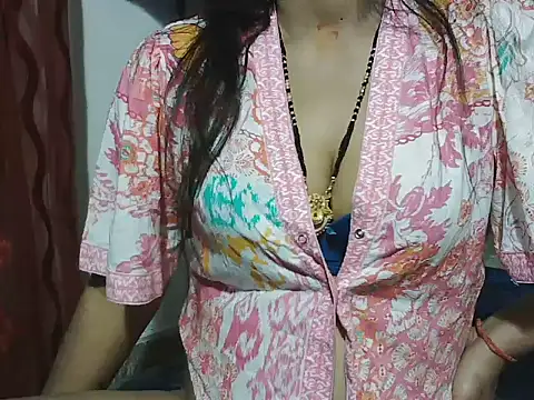 Snapshot of RukminiNew chatting on 02-26-25, 12:25 RukminiNew online show from 02-26-25, 12:25