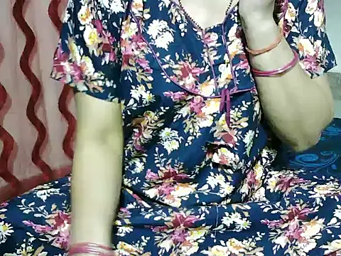 Snapshot of RukminiNew chatting on 03-09-25, 04:33 RukminiNew online show from 03-09-25, 04:33