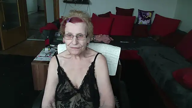 Snapshot of HeisseomaOriginal chatting on 02-19-25, 11:28 HeisseomaOriginal online show from 02-19-25, 11:28