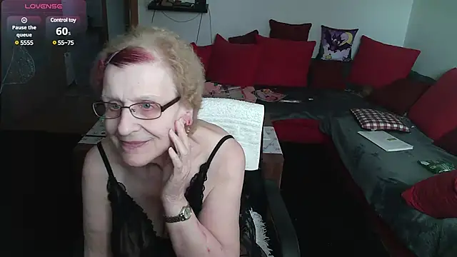 Snapshot of HeisseomaOriginal chatting on 03-02-25, 08:16 HeisseomaOriginal online show from 03-02-25, 08:16