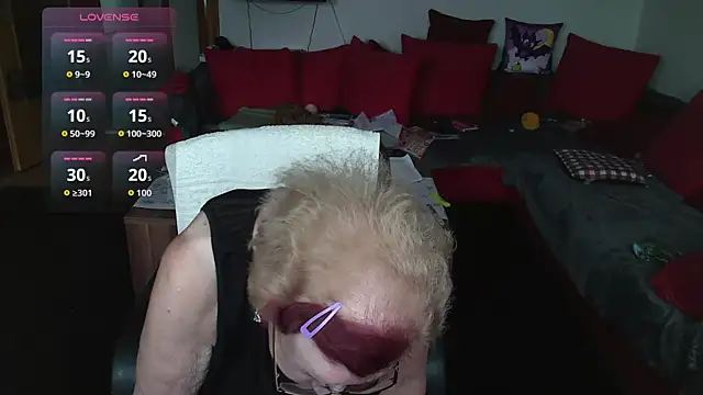 Snapshot of HeisseomaOriginal chatting on 09-29-25, 07:13 HeisseomaOriginal online show from 09-29-25, 07:13