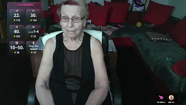 Snapshot of HeisseomaOriginal chatting on 10-17-25, 07:22 HeisseomaOriginal online show from 10-17-25, 07:22