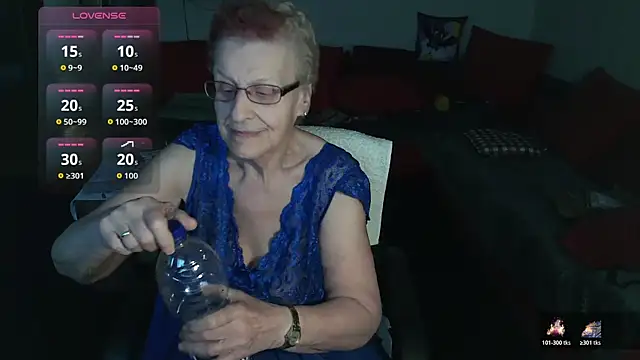 Snapshot of HeisseomaOriginal chatting on 11-26-25, 08:15 HeisseomaOriginal online show from 11-26-25, 08:15