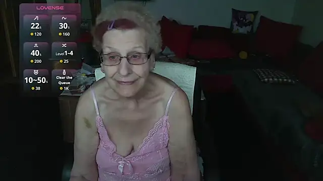 Snapshot of HeisseomaOriginal chatting on 12-03-25, 08:12 HeisseomaOriginal online show from 12-03-25, 08:12