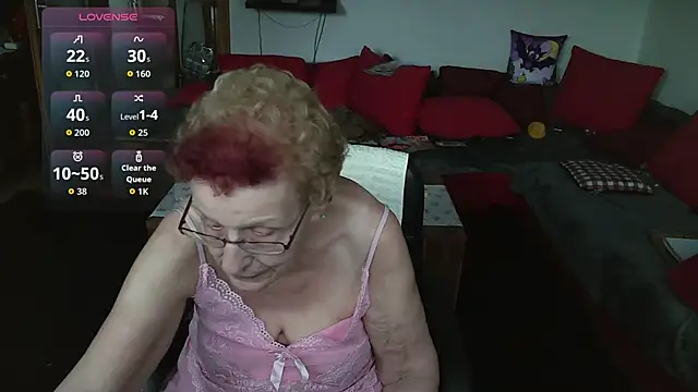 Snapshot of HeisseomaOriginal chatting on 12-19-25, 11:50 HeisseomaOriginal online show from 12-19-25, 11:50