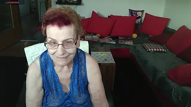 Snapshot of HeisseomaOriginal chatting on 01-18-26, 08:29 HeisseomaOriginal online show from 01-18-26, 08:29