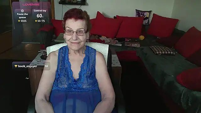 Snapshot of HeisseomaOriginal chatting on 01-19-26, 08:18 HeisseomaOriginal online show from 01-19-26, 08:18