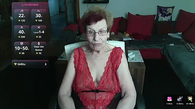 Snapshot of HeisseomaOriginal chatting on 03-08-26, 08:18 HeisseomaOriginal online show from 03-08-26, 08:18