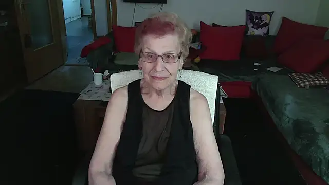 HeisseomaOriginal online show from 04-29-26, 07:12