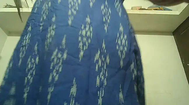 Snapshot of Akhilamolu_the_transsissy chatting on 03-21-25, 05:56 Akhilamolu the transsissy online show from 03-21-25, 05:56