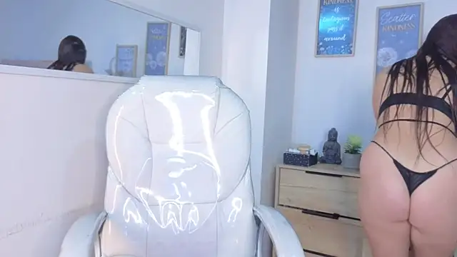 bluee hazell online show from 11-21-25, 11:20