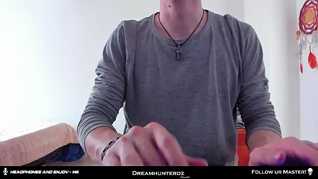 Snapshot of Headhunterdz chatting on 11-18-25, 08:35 Headhunterdz online show from 11-18-25, 08:35