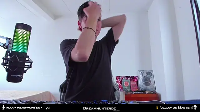 Snapshot of Headhunterdz chatting on 01-15-26, 08:34 Headhunterdz online show from 01-15-26, 08:34