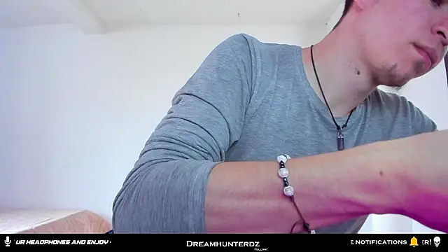 Snapshot of Headhunterdz chatting on 02-14-26, 08:49 Headhunterdz online show from 02-14-26, 08:49