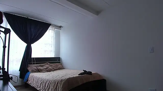 Snapshot of Headhunterdz chatting on 03-07-26, 08:39 Headhunterdz online show from 03-07-26, 08:39